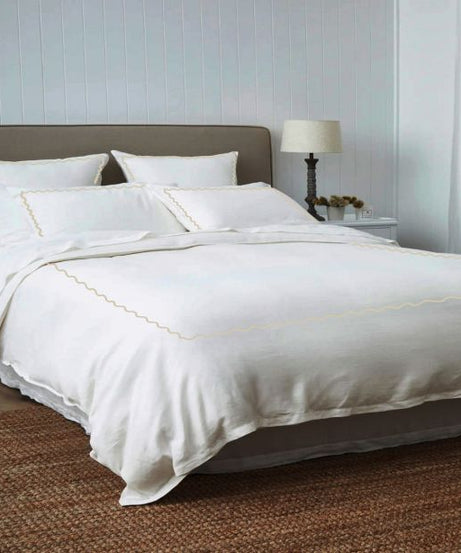Ava 400TC Cotton Scallop Embroidery Sateen Solid Duvet Cover Set