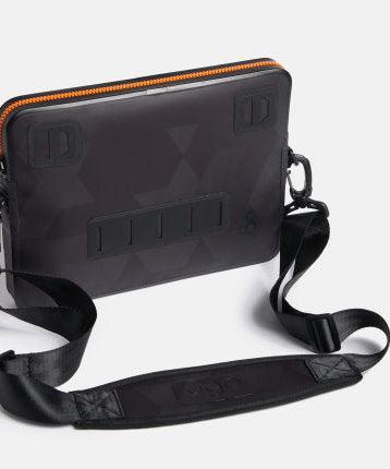 ugo® Black Geo Collection TABLET XL