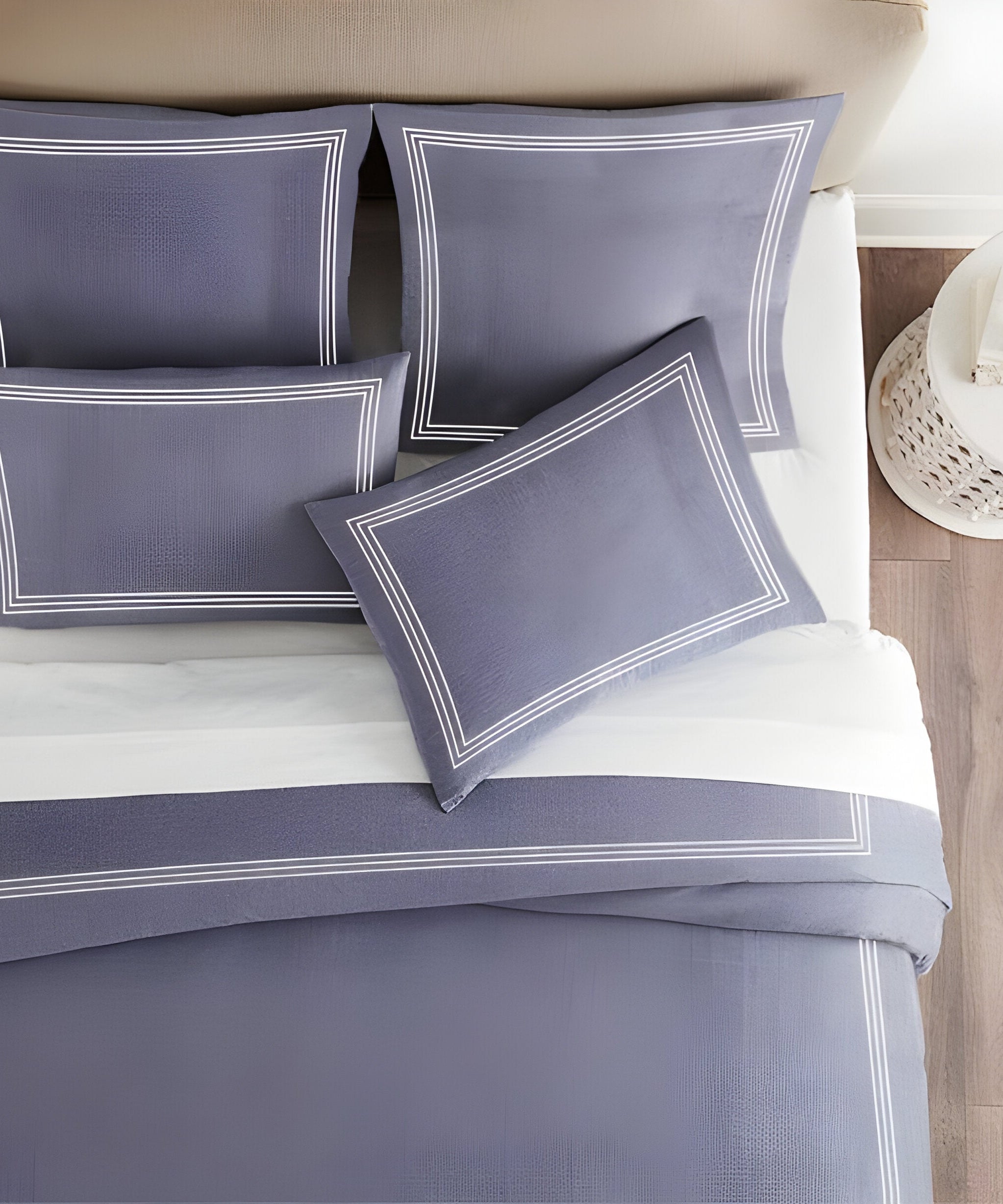 200TC Yarn Dyed Chambray Indigo Blue Triple Embroidery Duvet Cover Set