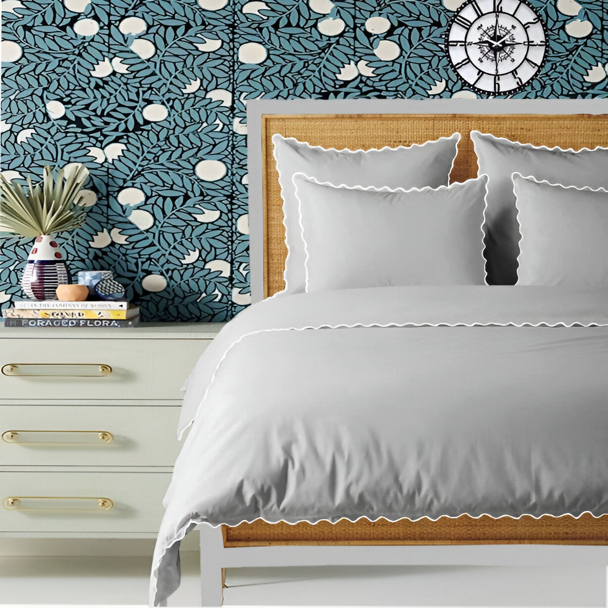Light Grey 400TC Cotton Small Scallop Embroidery Duvet Cover Set