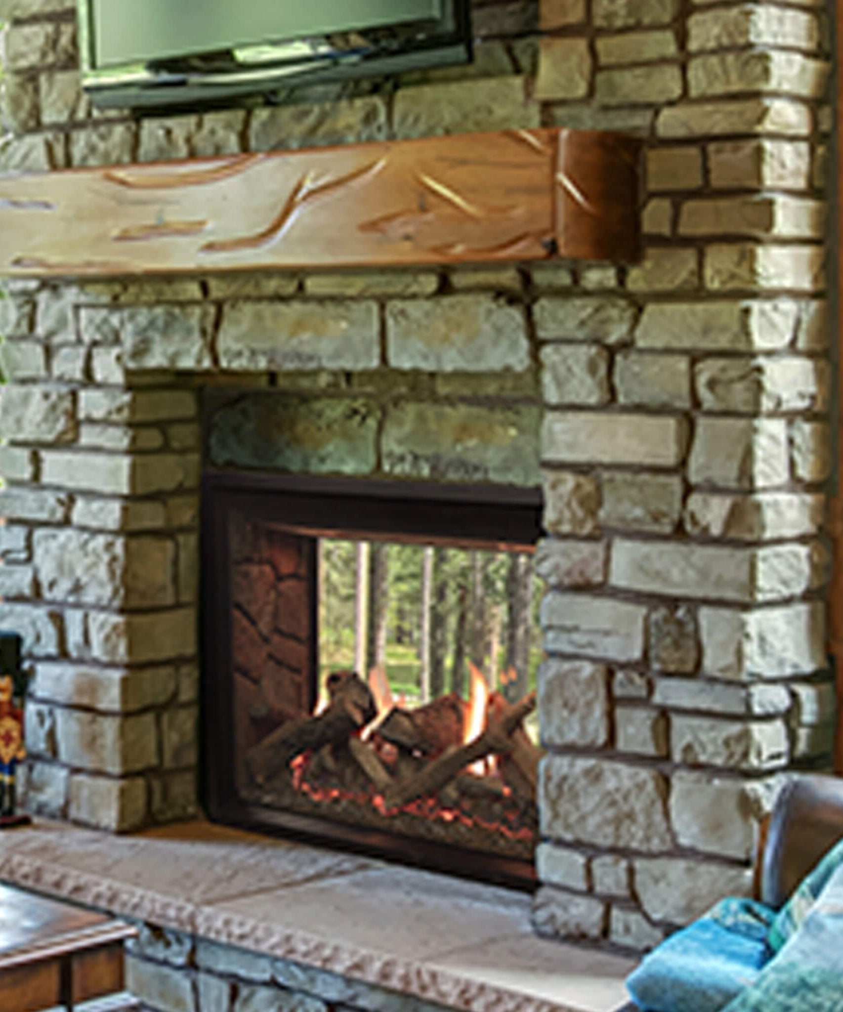 White Mountain Hearth Rushmore 40-Inch TruFlame Clean Face Direct Vent Fireplace [DVCT40CSP95] (SAK34829)