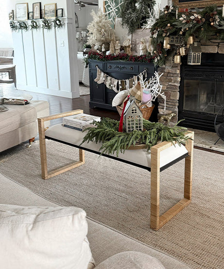 Geflochtene Rattan-Holzbank