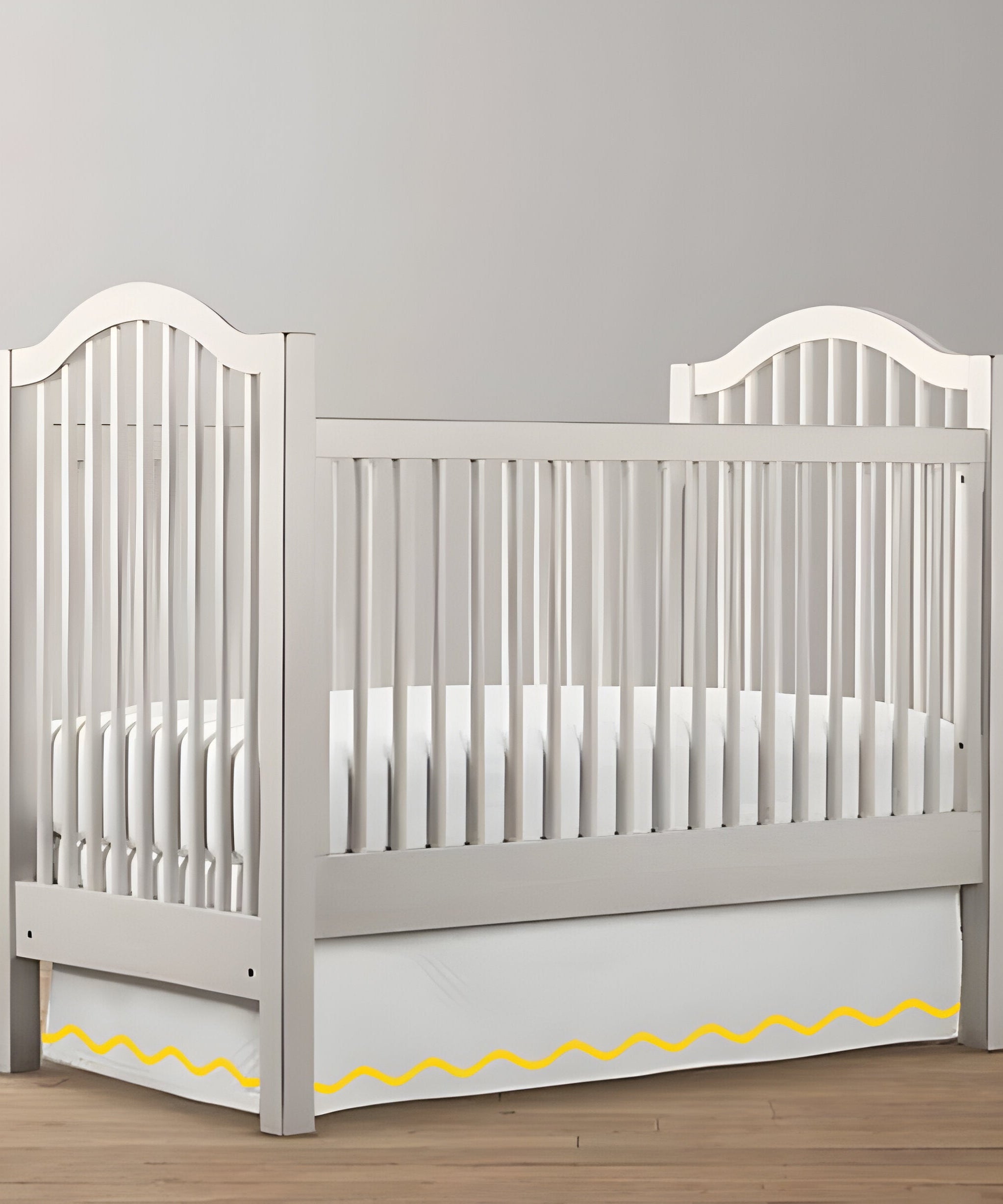 Single Wavy Embroidery Cotton Crib Skirt