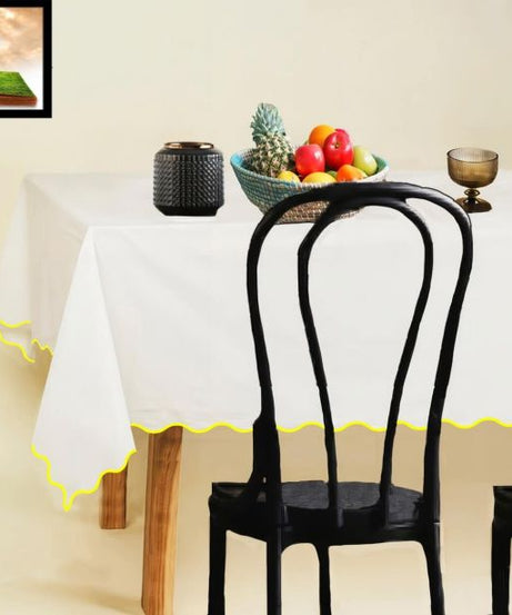 Waterproof Scallop Embroidery Polyester Table Cloth